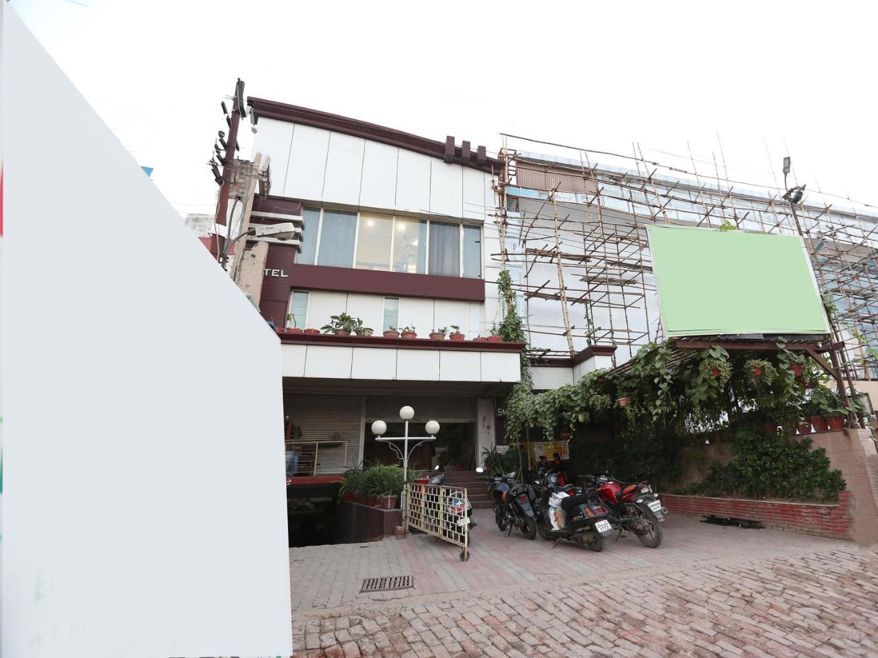 Shree Residency Hotel 3*